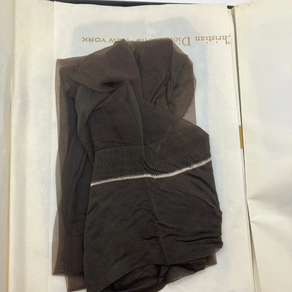 Vintage Christian Dior Les Bas Ultra‎ Derby Brown Nylon Stockings 9 S New READ